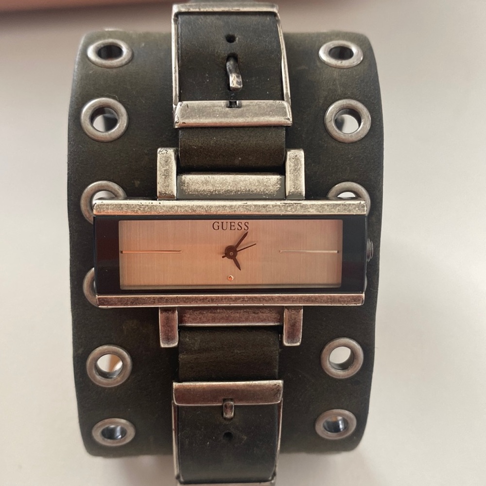 Guess watch